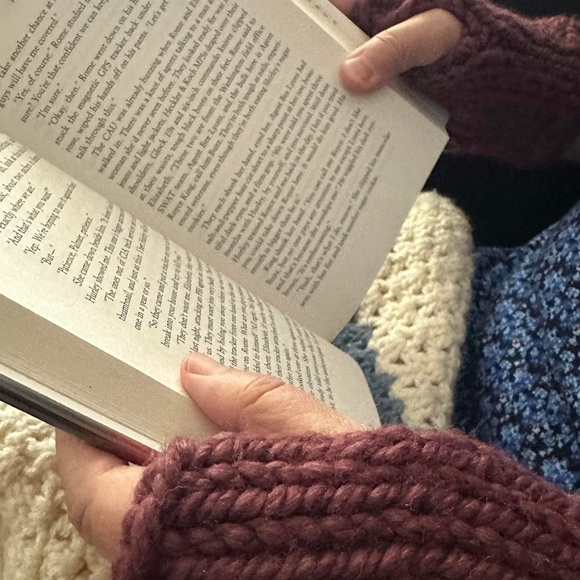 Hand Knit Wool Fingerless Gloves ~ Unisex - Picture 4 of 7